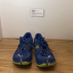 Used size 10 blue brooks tennis shoes
